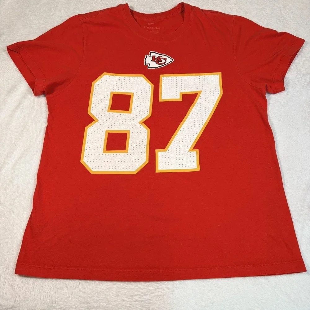 Nike travis kelce